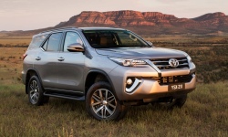 Toyota Fortuner 2015-