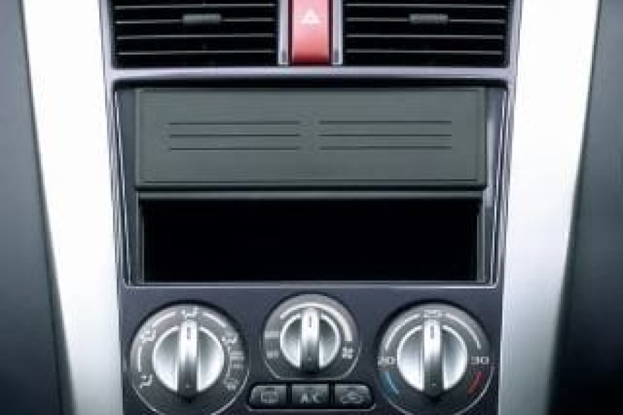 Mitsubishi Colt Plus 2007-2012